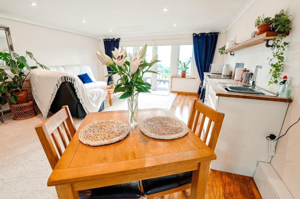 Spacious Sea-View Apt. Overlooking St Ives Bay Gwithian Εξωτερικό φωτογραφία